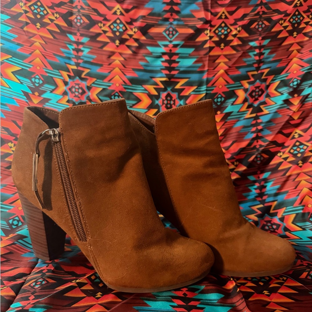 Breckelles Tan Suede Ankle Booties